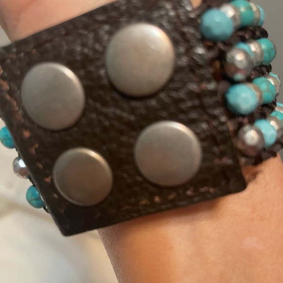Premier Designs bracelet NWOT small brown leather silver/turquoise-like beads - Picture 3 of 3